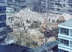 石家庄发生特大爆炸案  造成108人死亡38人受伤(歷史上的今天.中国)