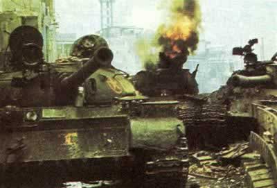 越南大乱,顺化岘港失陷